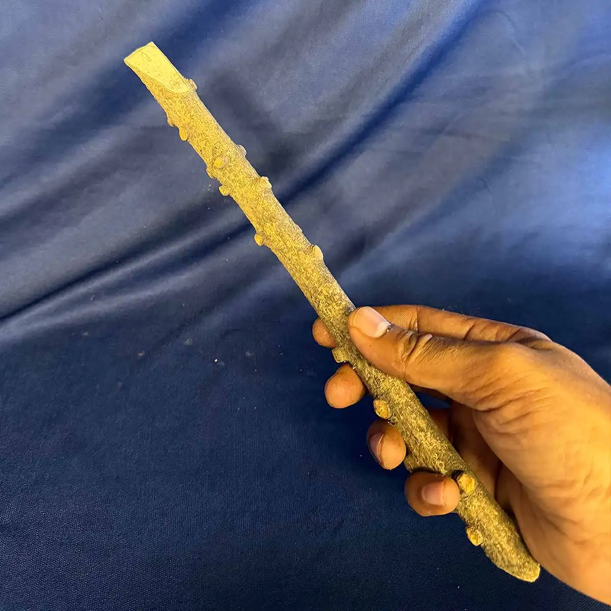 Yeru Singi Stick - image 1