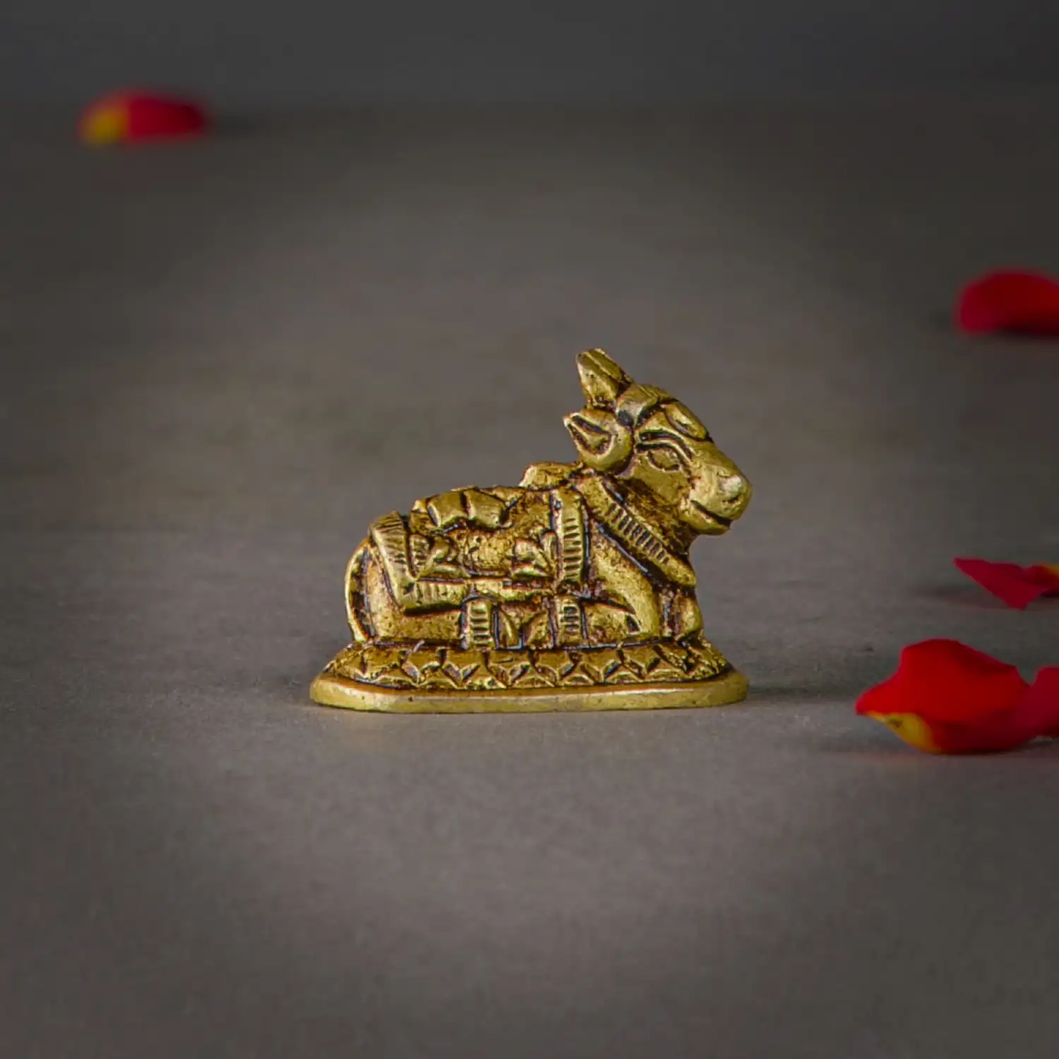 1 inches Brass Lord Shiva Nandhi idol - image 1