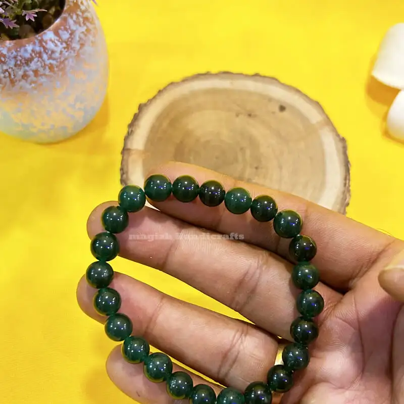 Green Jade crystal Bracelet 8mm - image 1