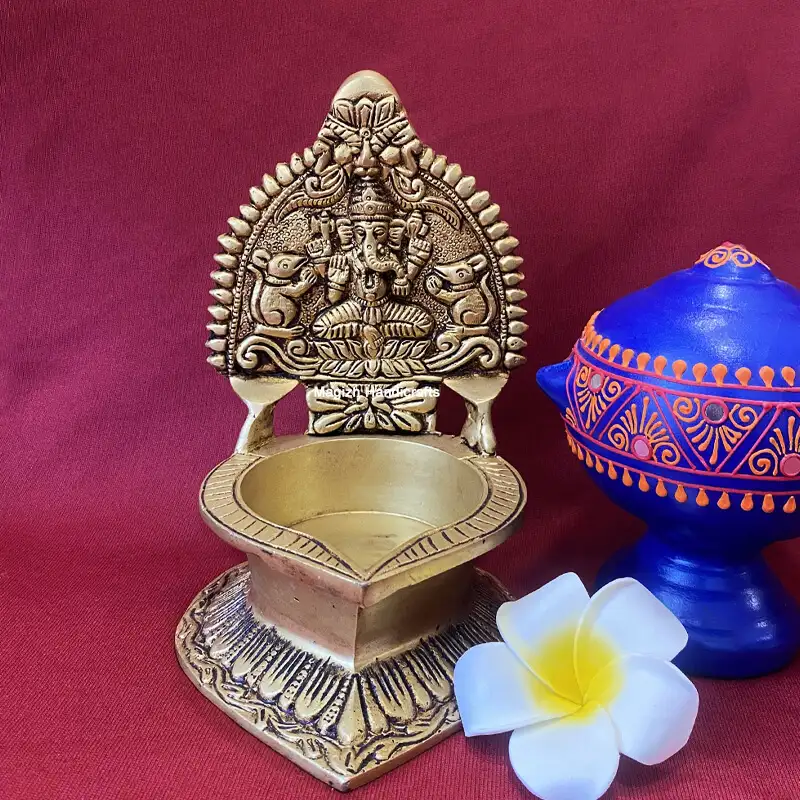 7 inches Brass Vinayagar Double side Eli Vilakku - image 1