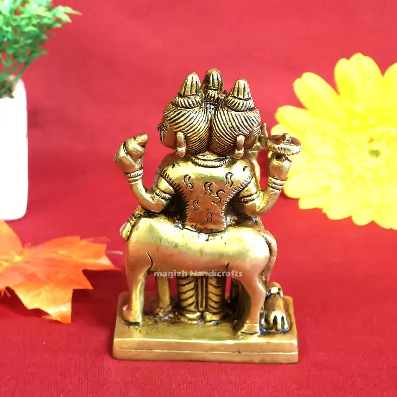 4.5 inches Brass Dattatreya idol SC - image 2