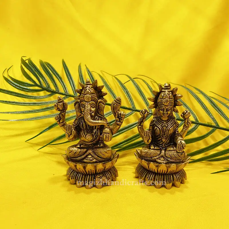 4 inches Lotus Ganesha and Lakshmi - SC - image 1
