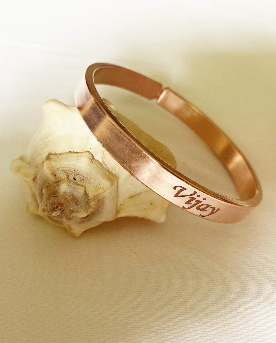 Personalized Gold bracelet are the meaning gift of your loved ones
