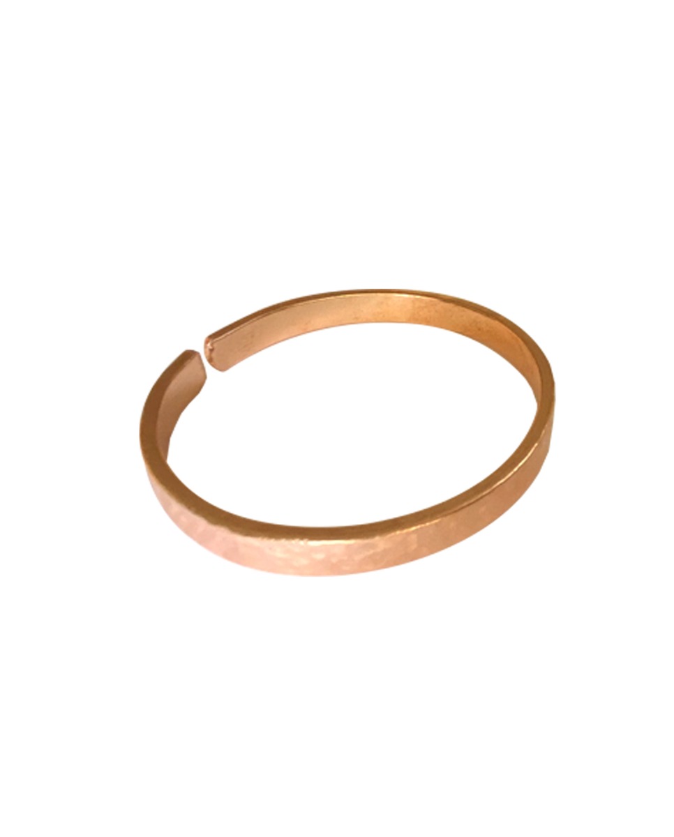 Amazon.com: Healing Lama™ Hand Forged 100% Copper Bracelet. Unisex, Made  with Solid and High Gauge Pure Copper. Helps Reducing the Joint Pain and  Stiffness, Joint Related Inflammation and Skin Allergies. (Plain) :